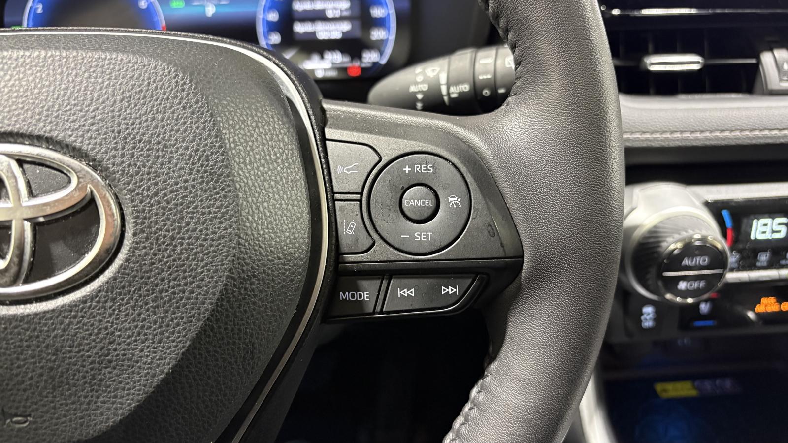 2023 Toyota RAV4 - Image 22