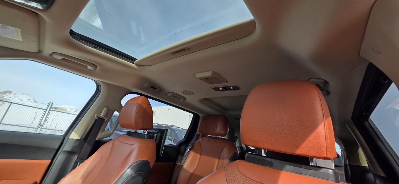 2022 Kia Carnival - Image 14