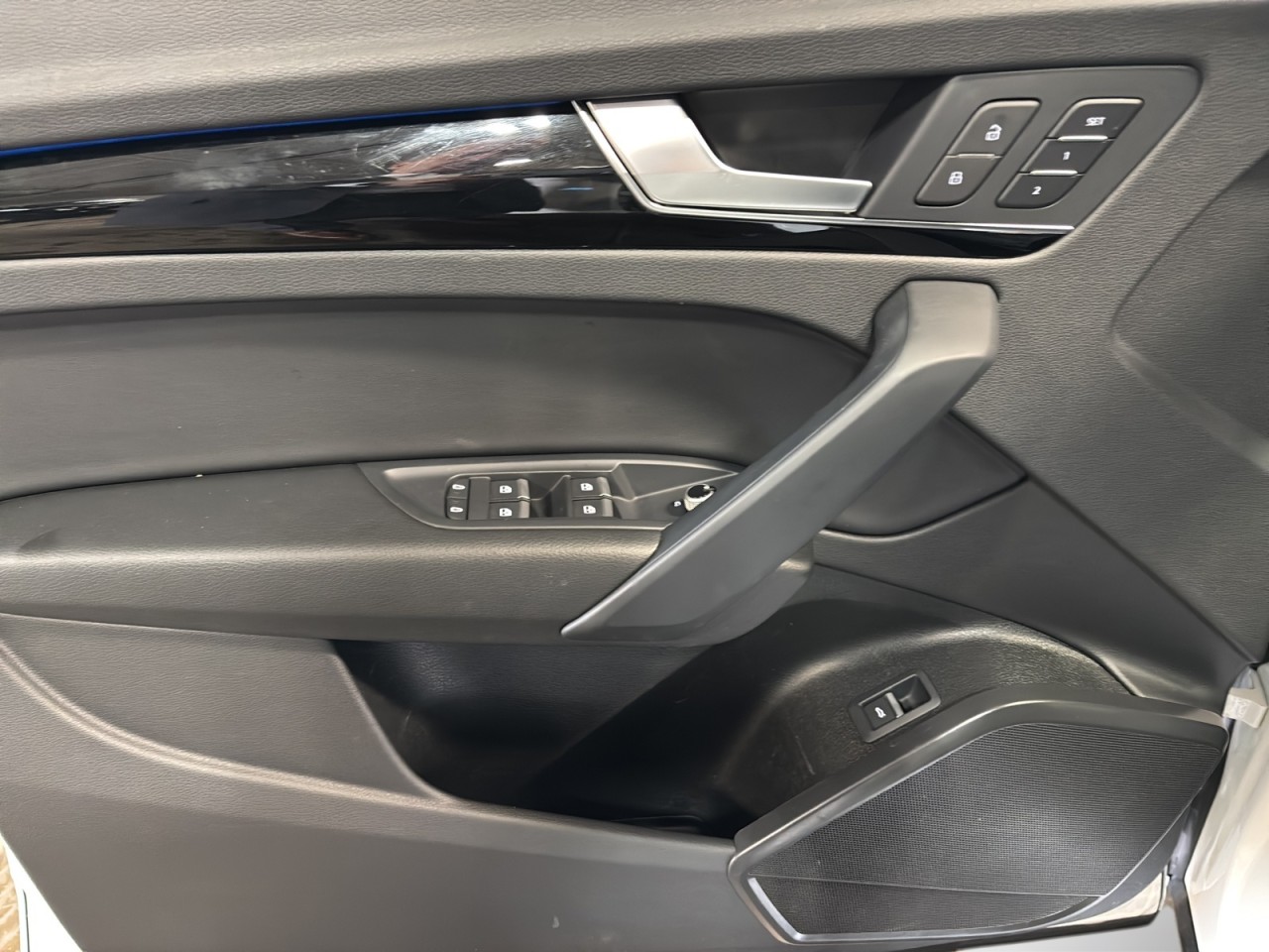 2022 Audi Q5 - Image 9