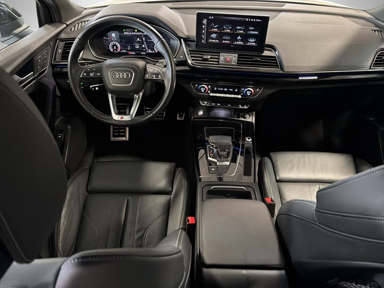 2022 Audi Q5 - Image 12