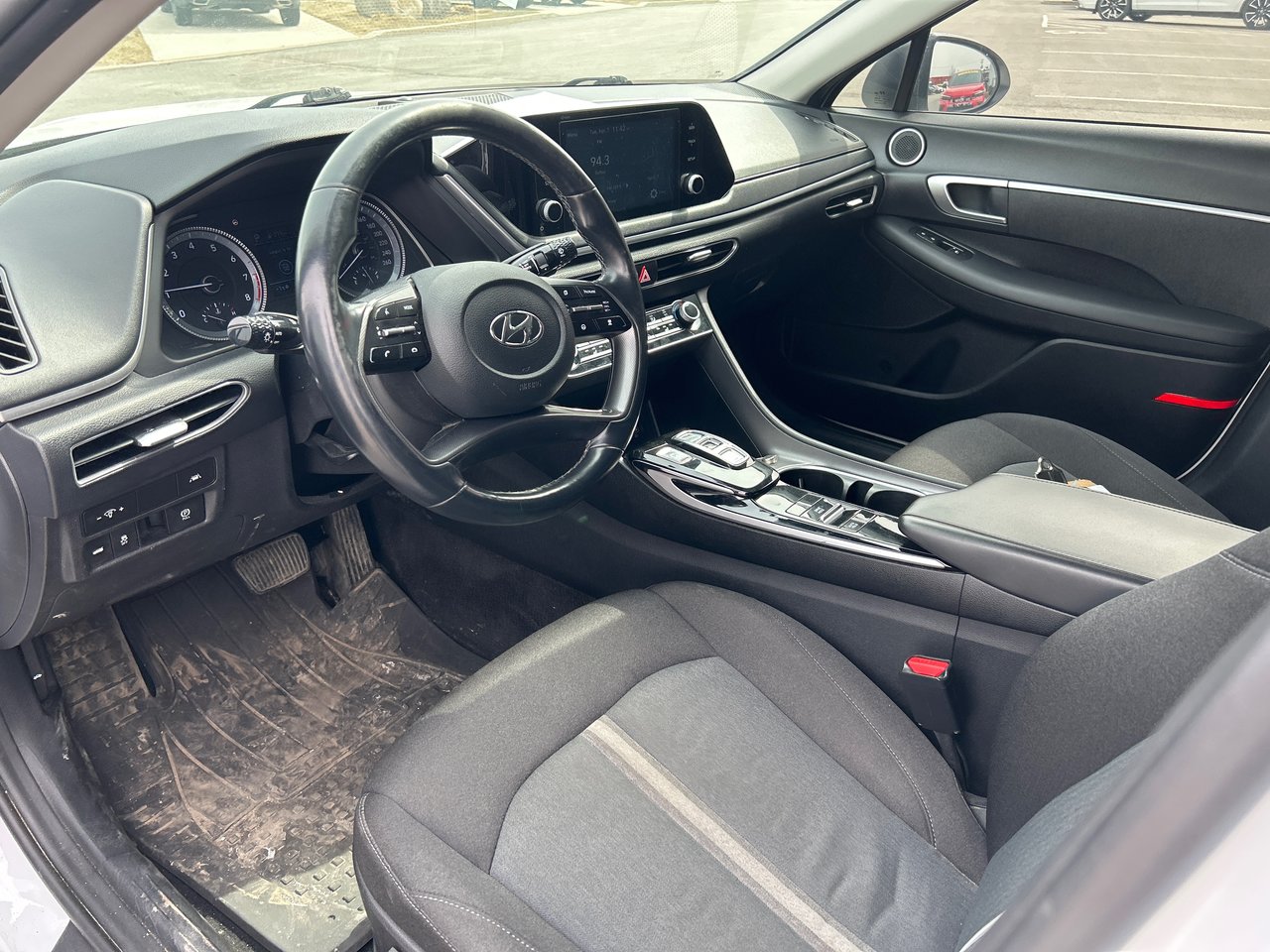 2021 Hyundai Sonata - Image 9