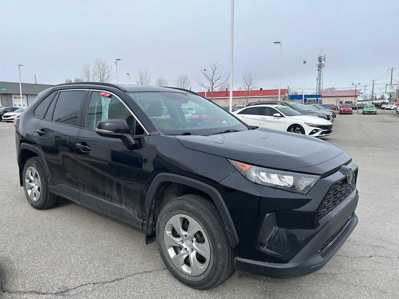 2021 Toyota RAV4 - Image 5