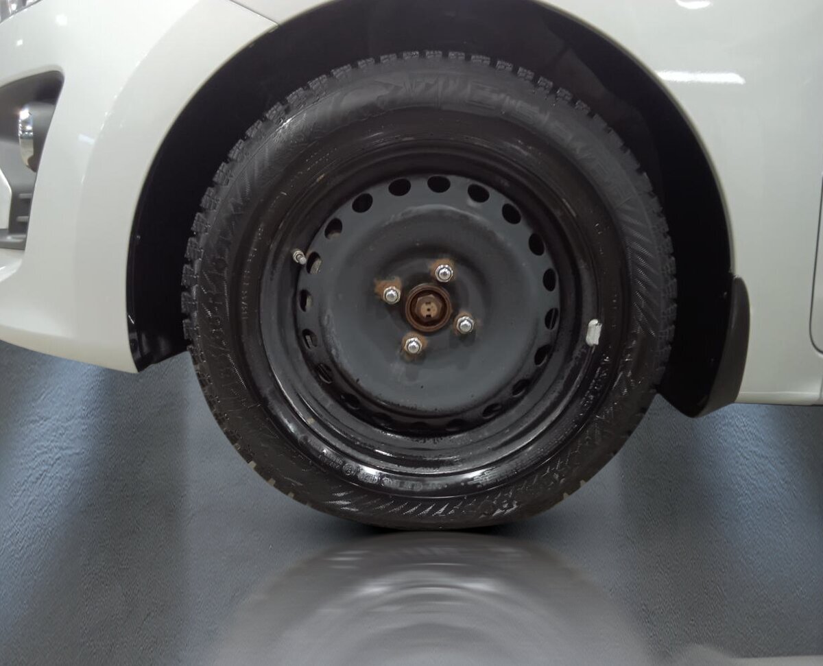 2023 Kia Rio5 - Image 9