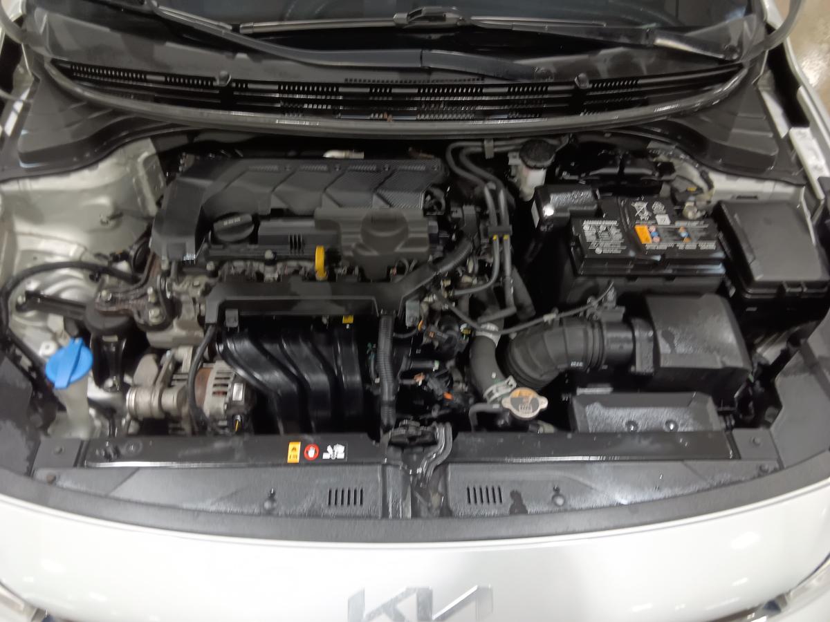 2023 Kia Rio5 - Image 10