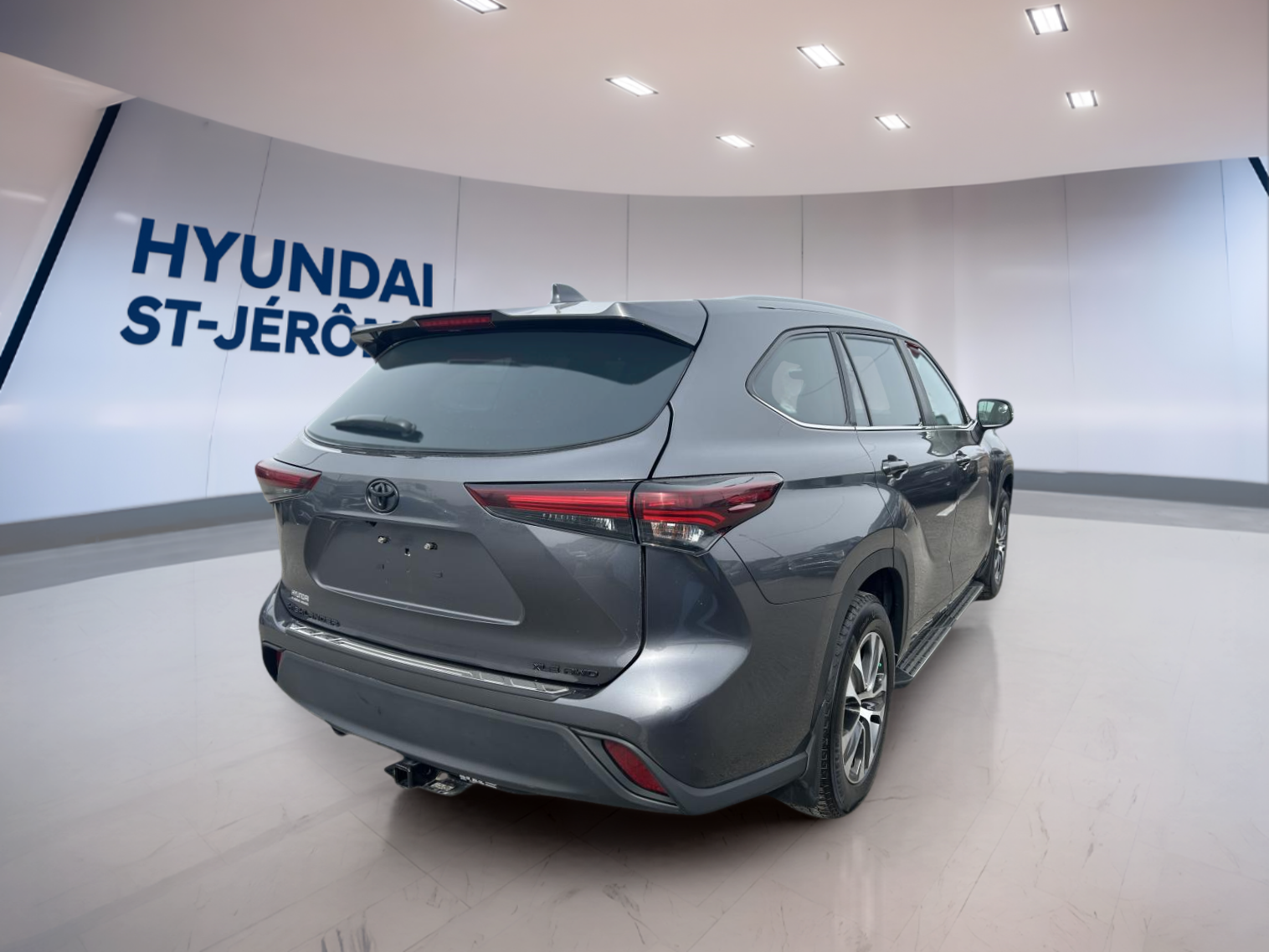 2024 Toyota Highlander - Image 5