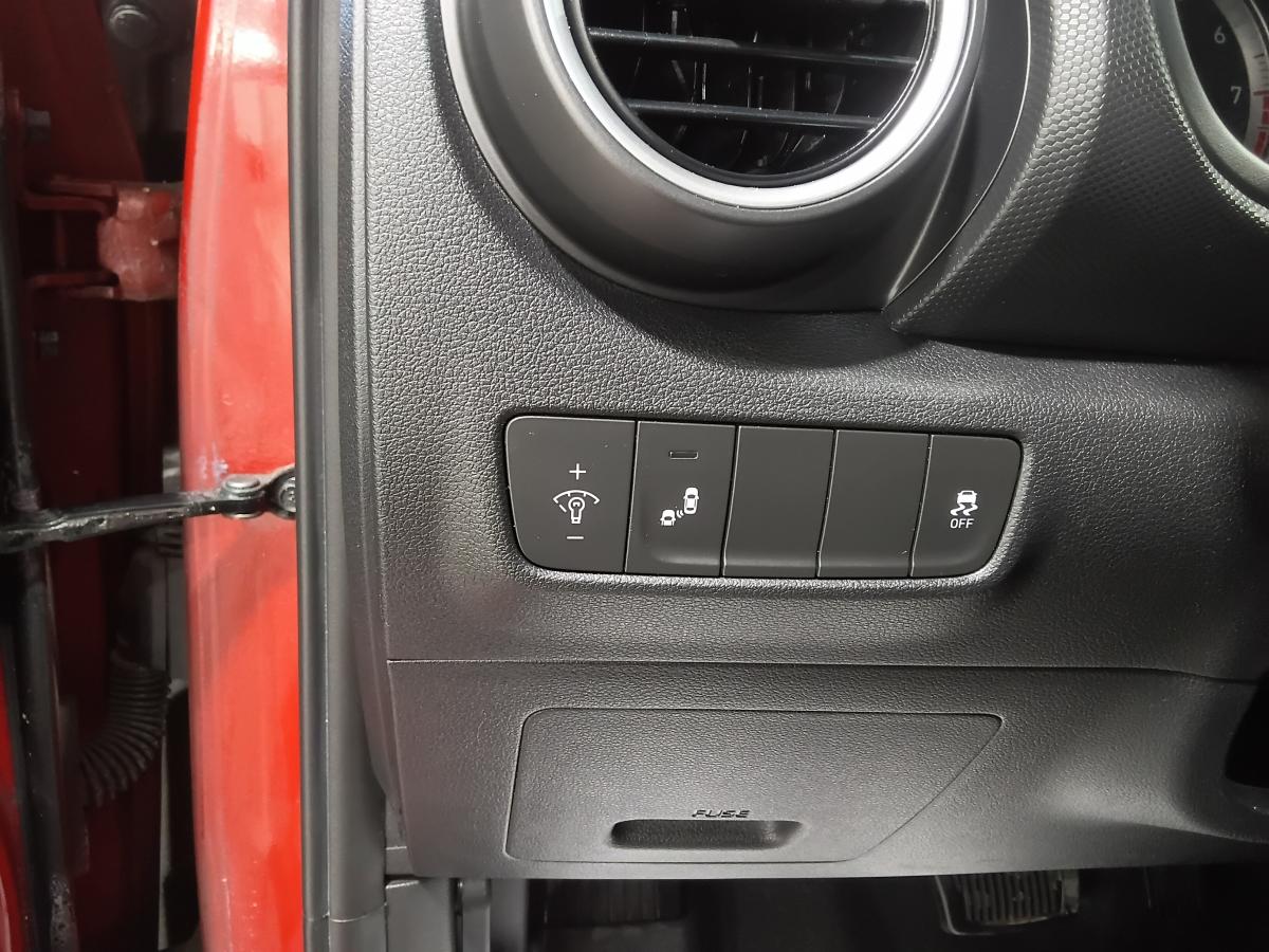 2018 Hyundai Kona - Image 26