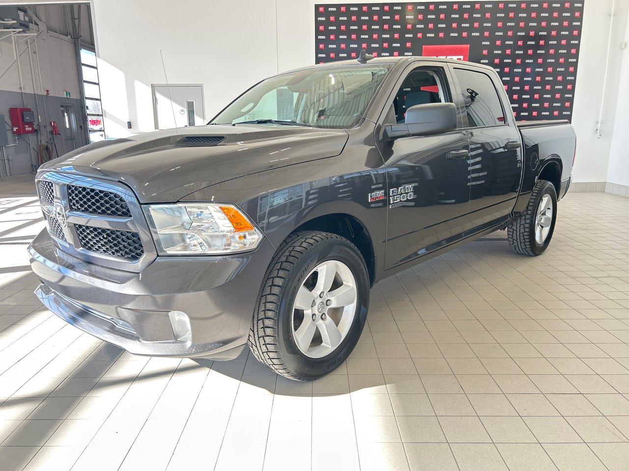 2022 Ram 1500 Classic - Image 11