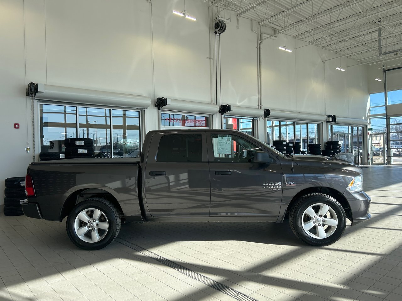 2022 Ram 1500 Classic - Image 15