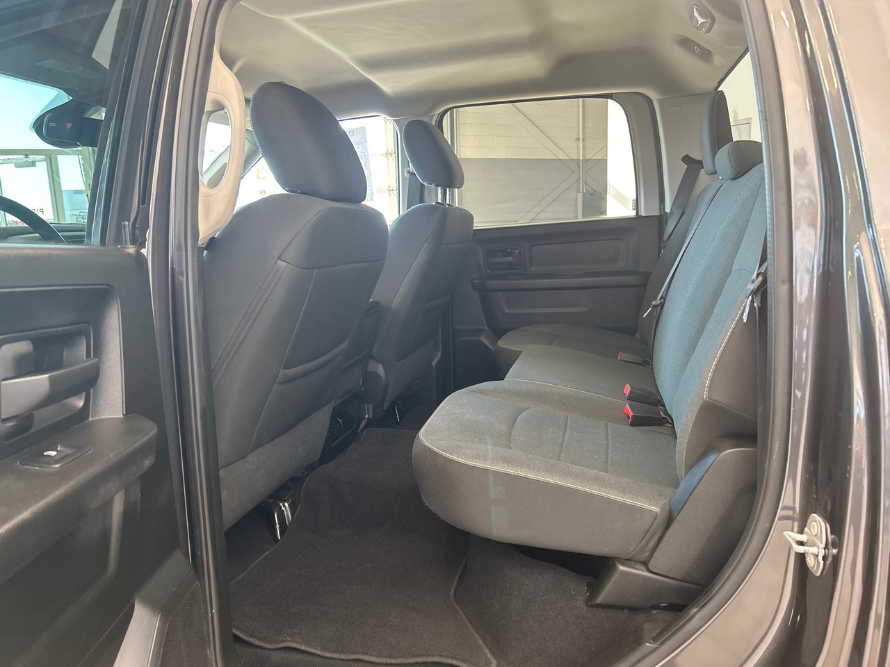 2022 Ram 1500 Classic - Image 37