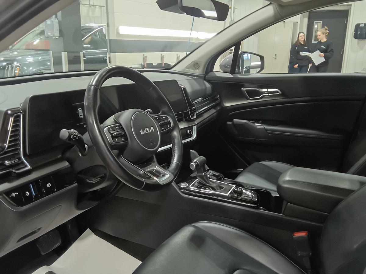 2024 Kia Sportage - Image 32