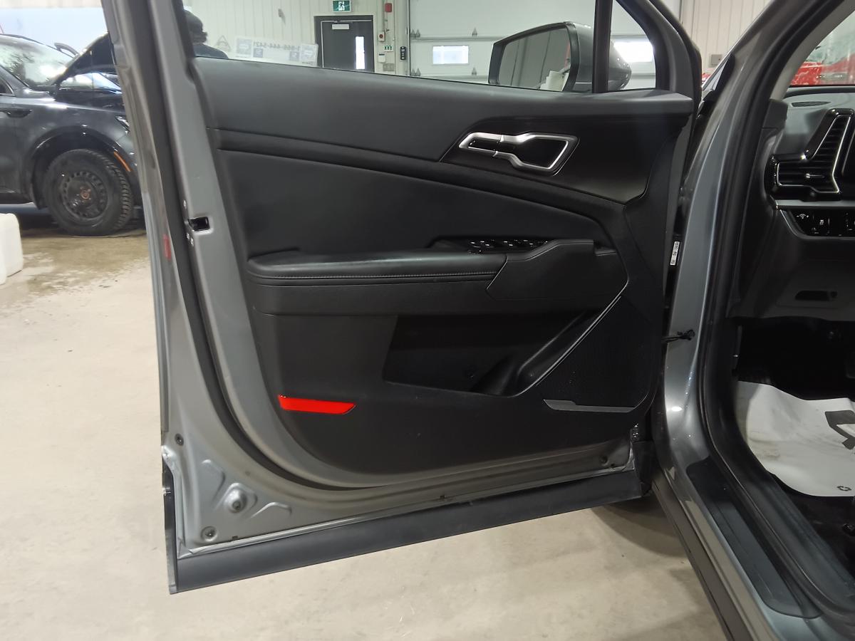 2024 Kia Sportage - Image 35