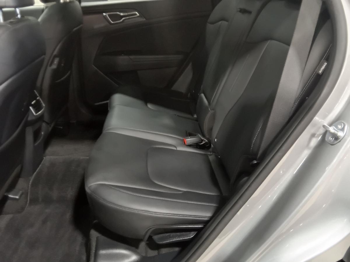 2024 Kia Sportage - Image 40