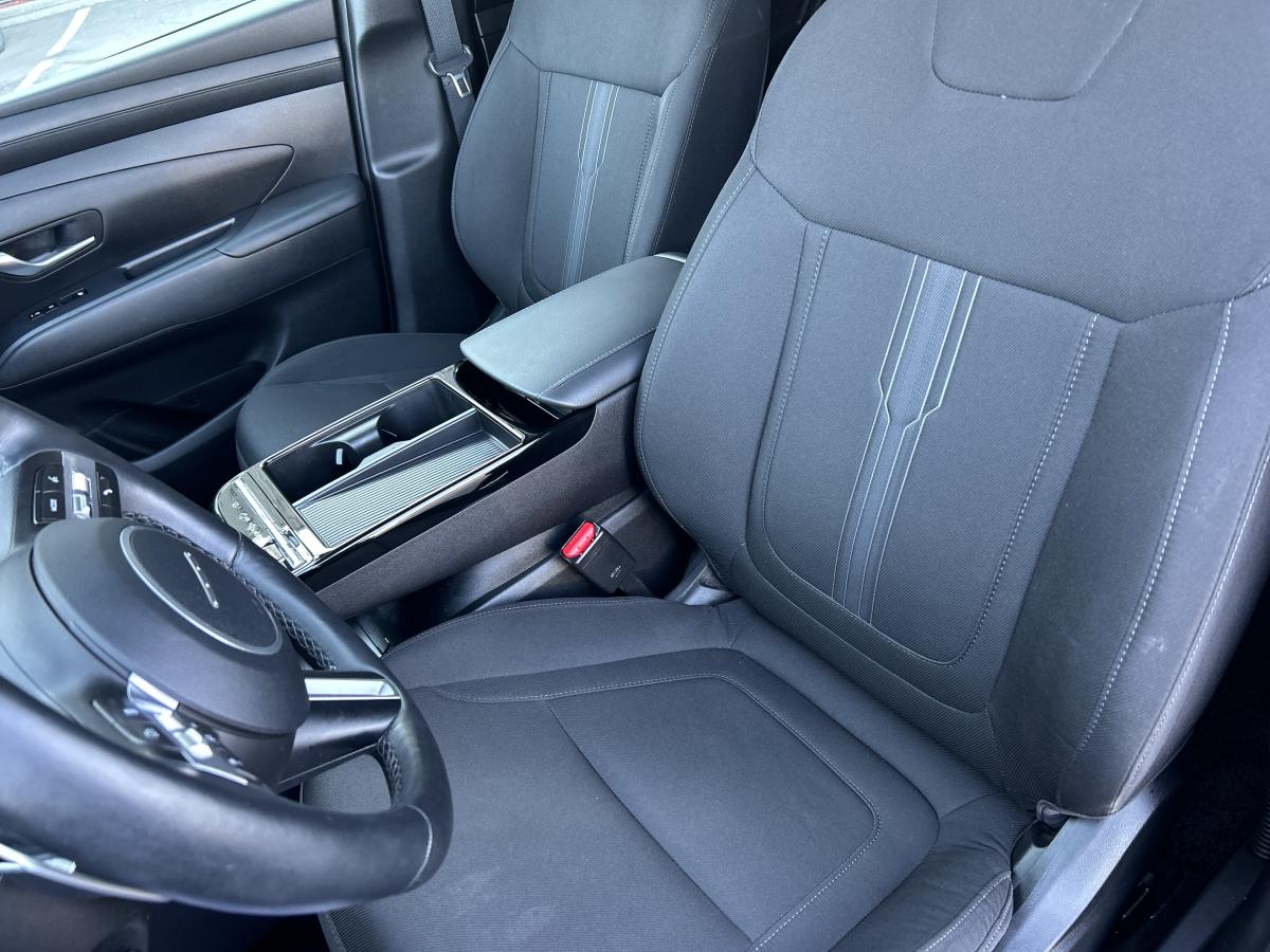 2025 Hyundai Tucson - Image 30