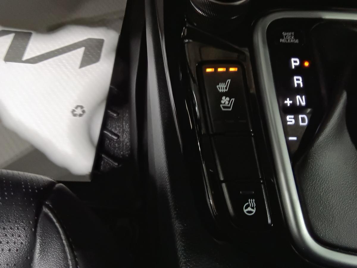 2021 Kia Seltos - Image 28