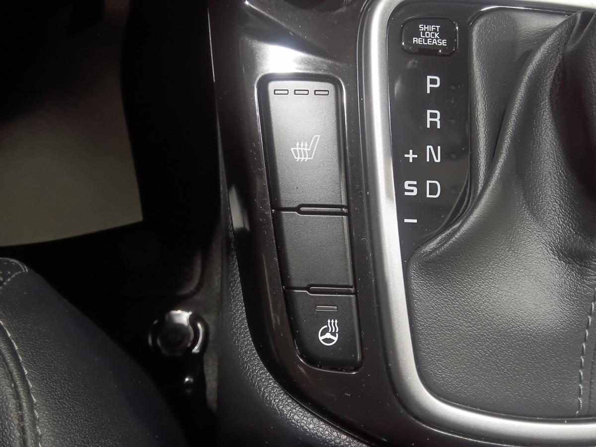 2023 Kia Seltos - Image 28