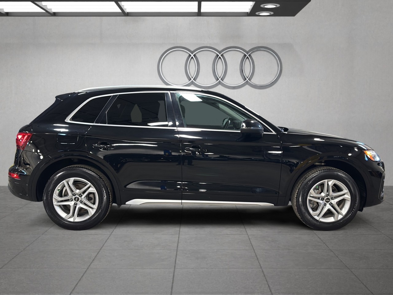 2022 Audi Q5 - Image 4