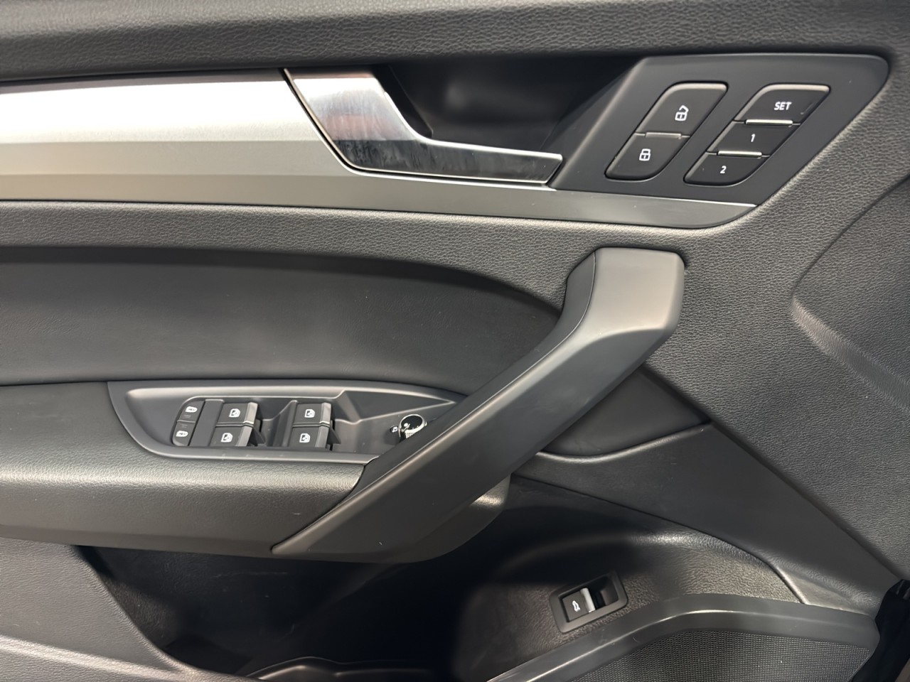 2022 Audi Q5 - Image 9