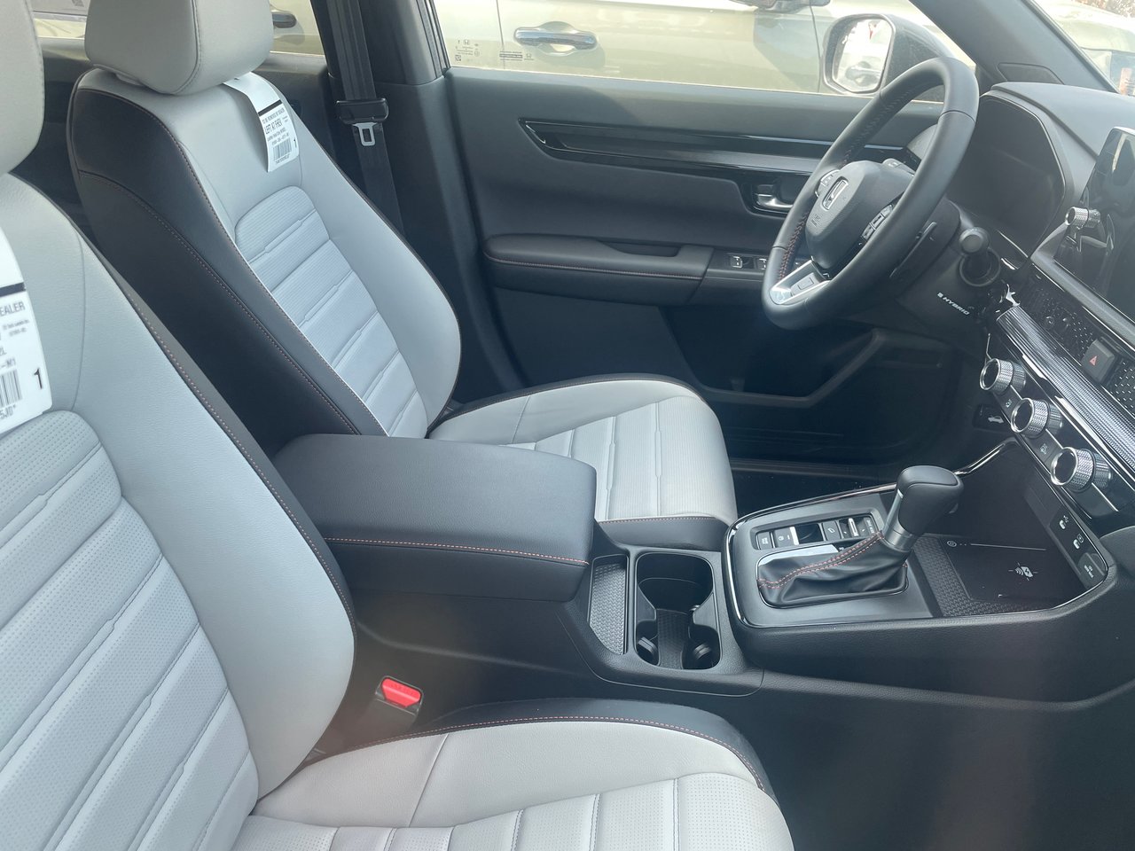 2026 Honda CR-V Hybrid - Image 8