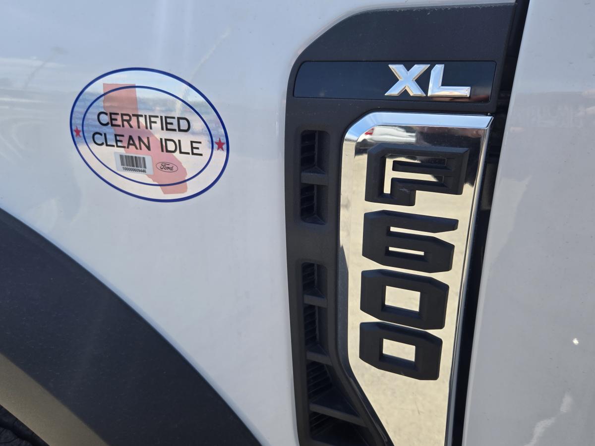 2026 Ford Super Duty F-600 - Image 8