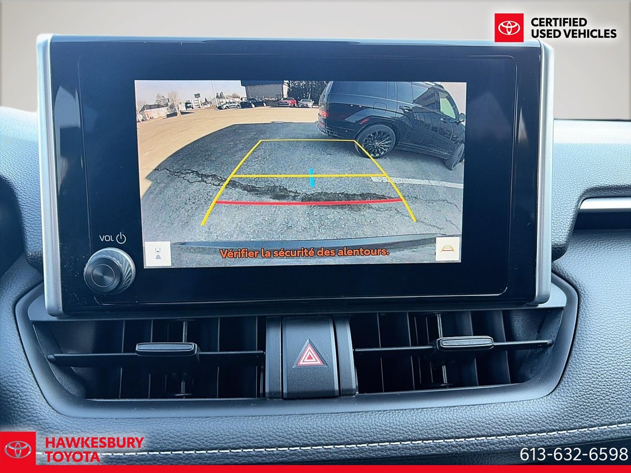 2023 Toyota RAV4 Hybrid - Image 18