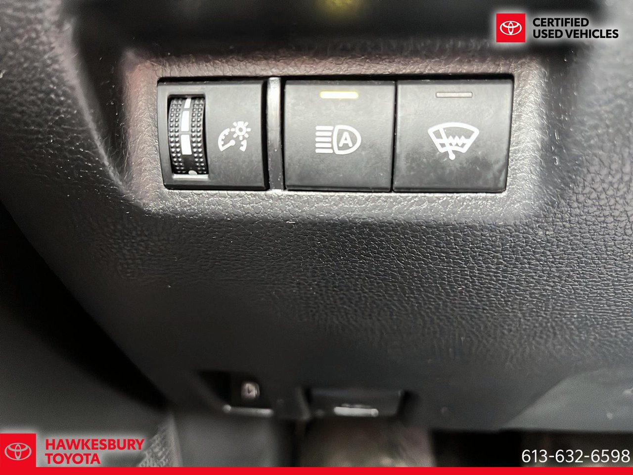 2022 Toyota RAV4 Hybrid - Image 42