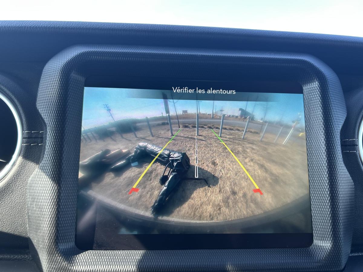 2021 Jeep Wrangler 4xe - Image 24