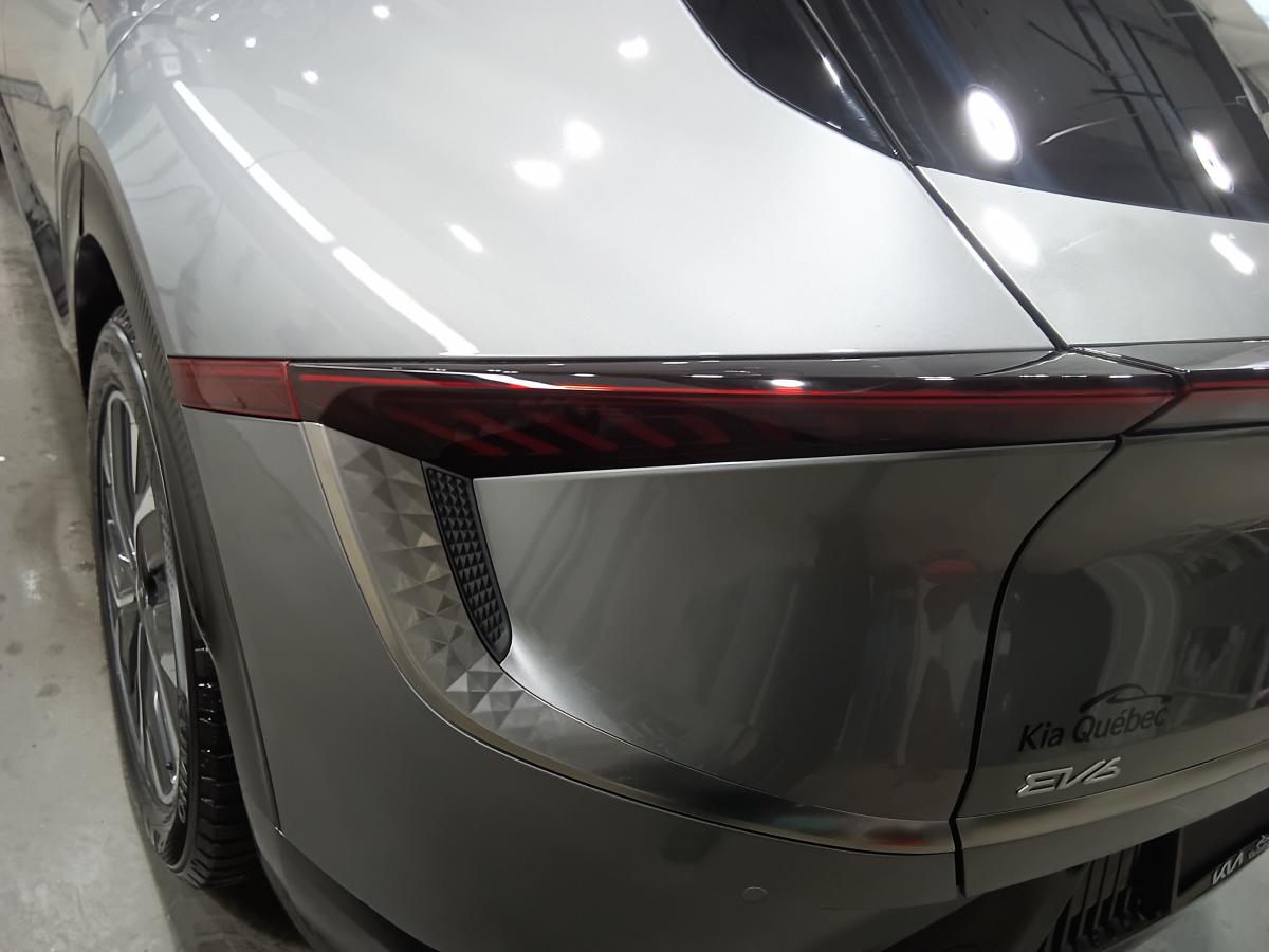 2024 Kia EV6 - Image 12