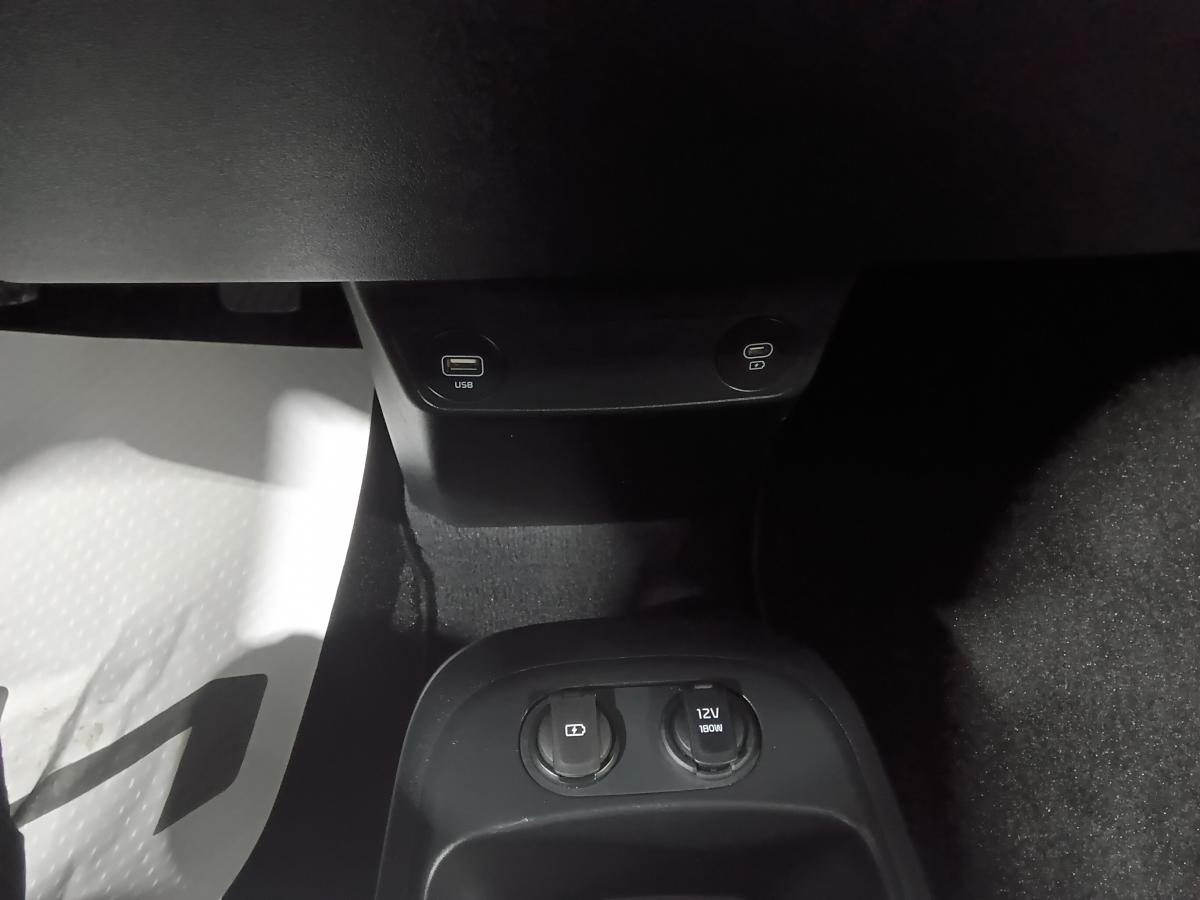 2024 Kia EV6 - Image 27