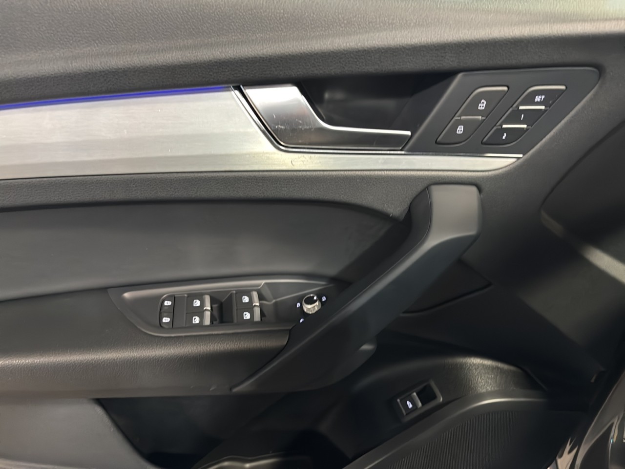 2023 Audi Q5 Sportback - Image 9