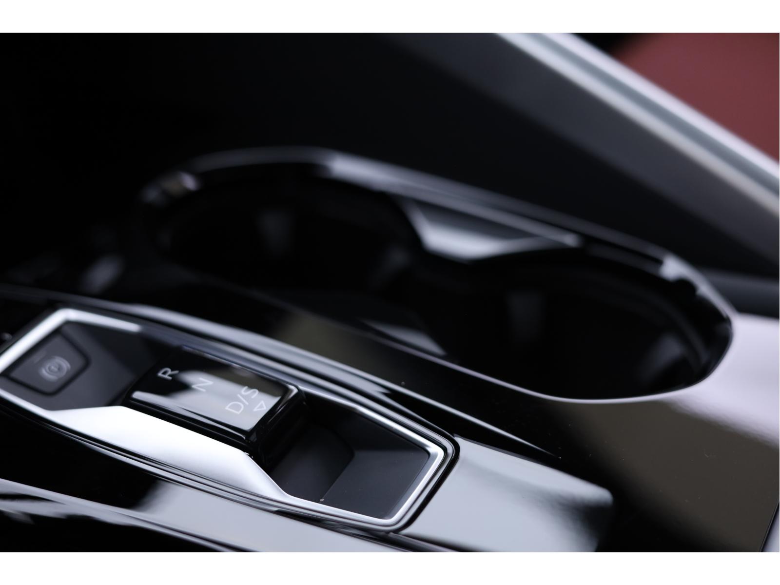 2025 Audi SQ5 - Image 19