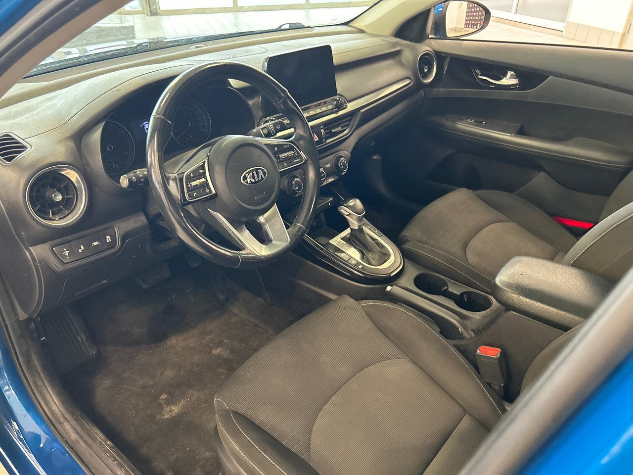 2021 Kia Forte - Image 23
