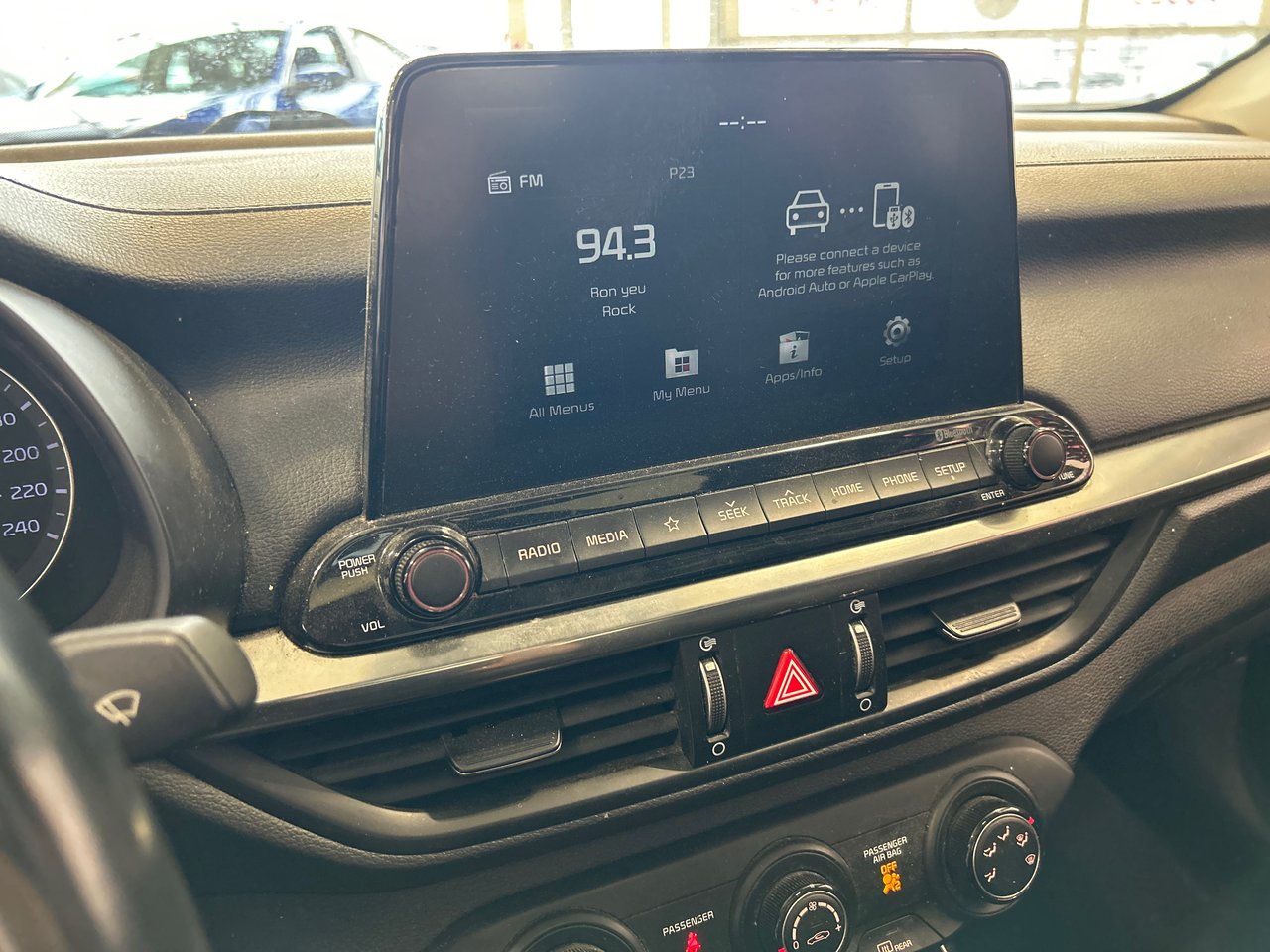 2021 Kia Forte - Image 28