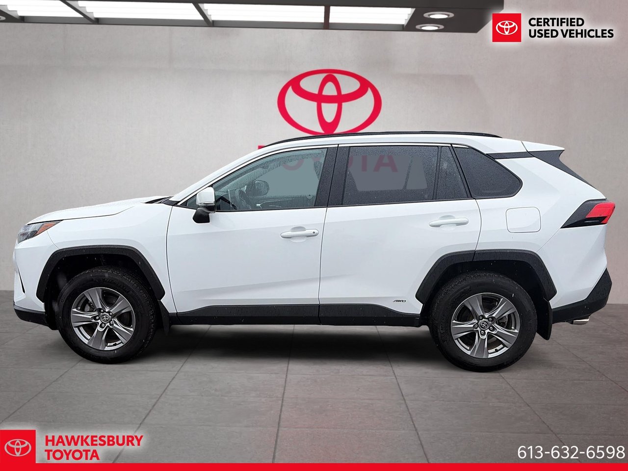 2024 Toyota RAV4 Hybrid - Image 16