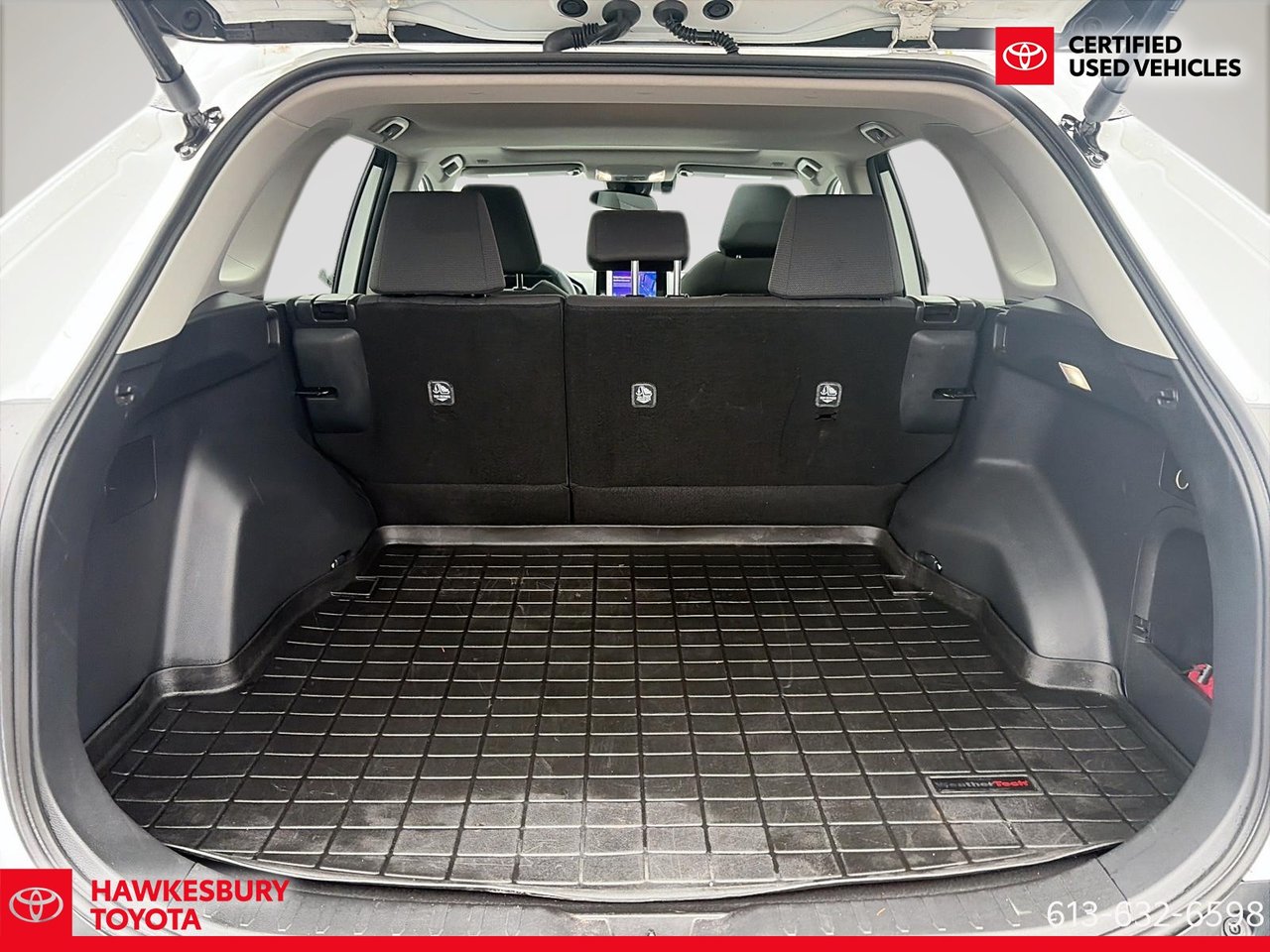 2024 Toyota RAV4 Hybrid - Image 17