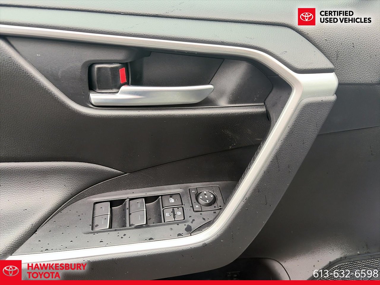 2024 Toyota RAV4 Hybrid - Image 22