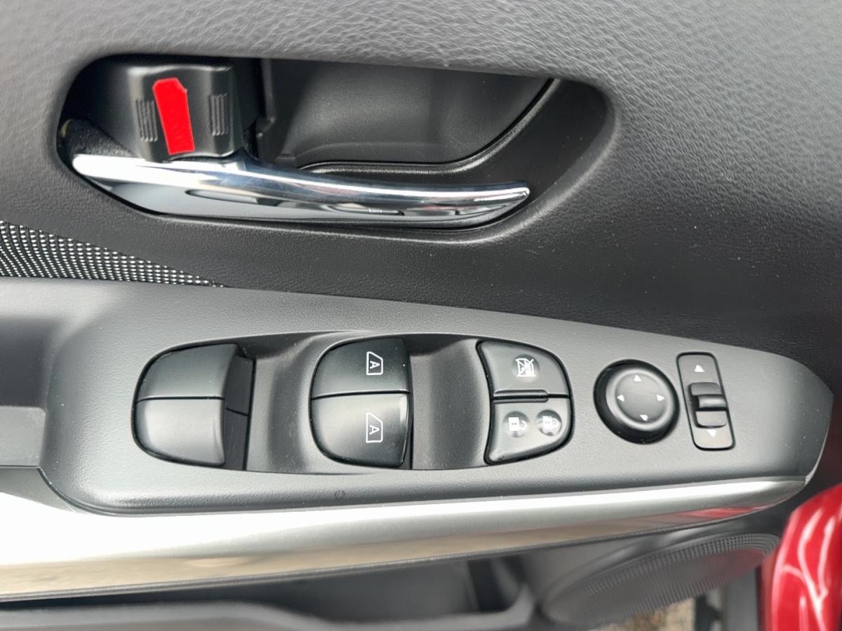 2019 Nissan Kicks - Image 10