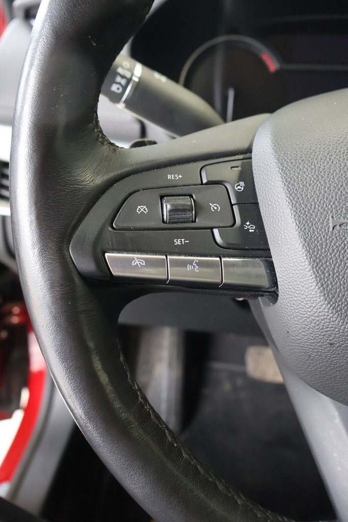 2022 Cadillac XT4 - Image 15