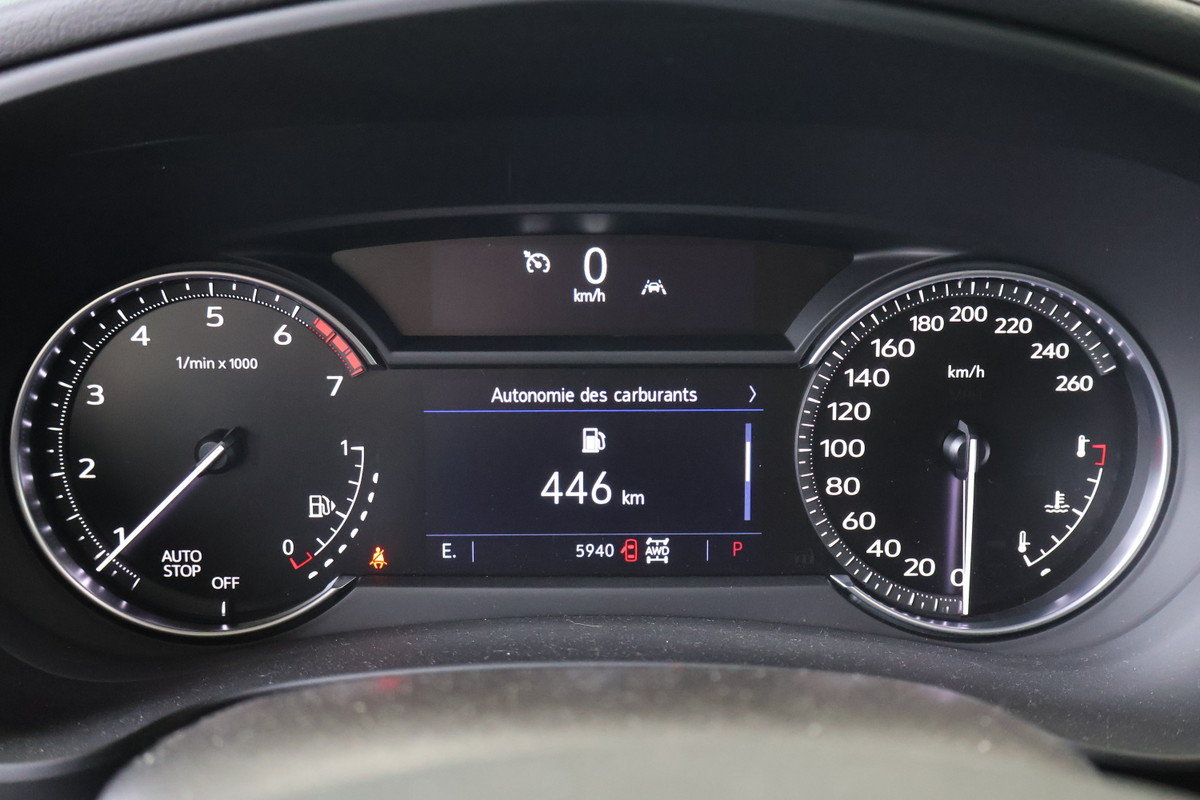 2023 Cadillac XT4 - Image 9