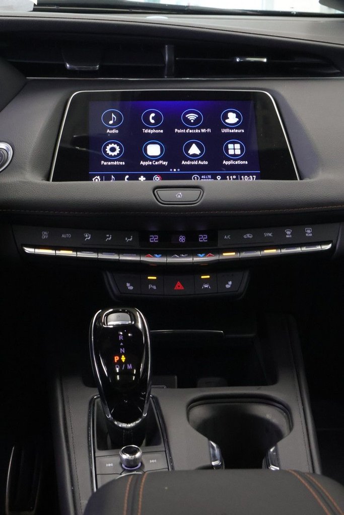 2023 Cadillac XT4 - Image 10