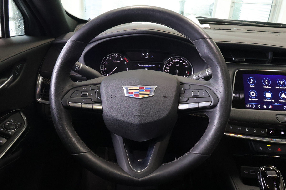 2023 Cadillac XT4 - Image 15