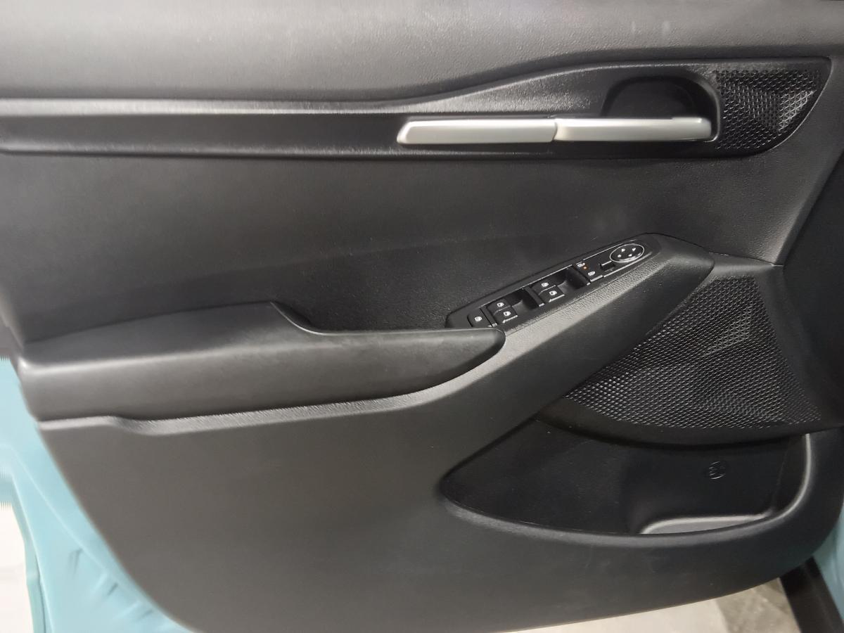 2024 Kia Seltos - Image 17