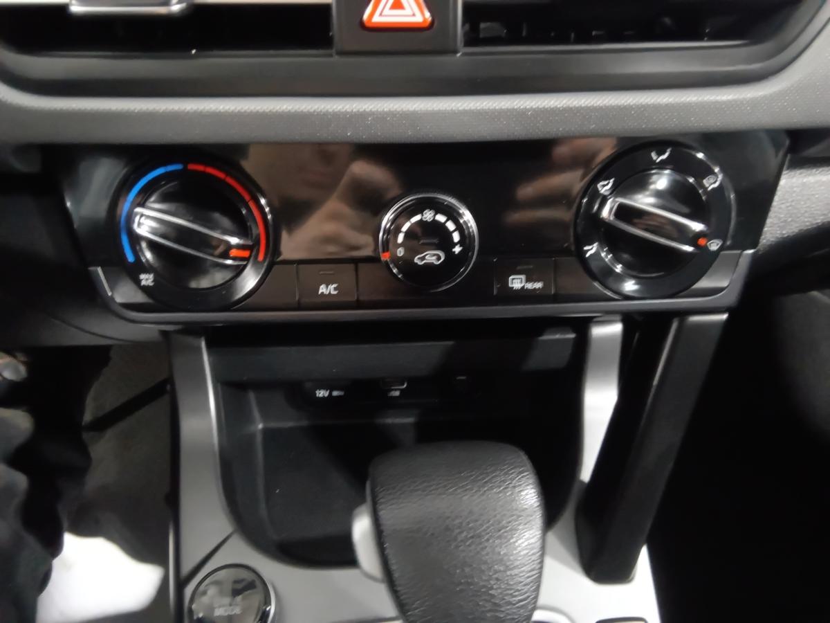 2024 Kia Seltos - Image 27