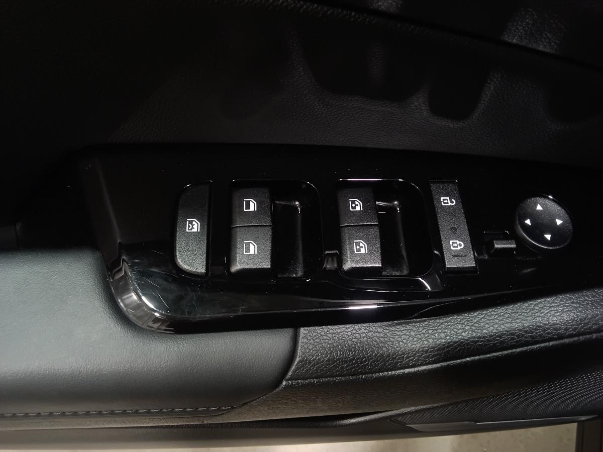 2024 Kia Sportage - Image 25