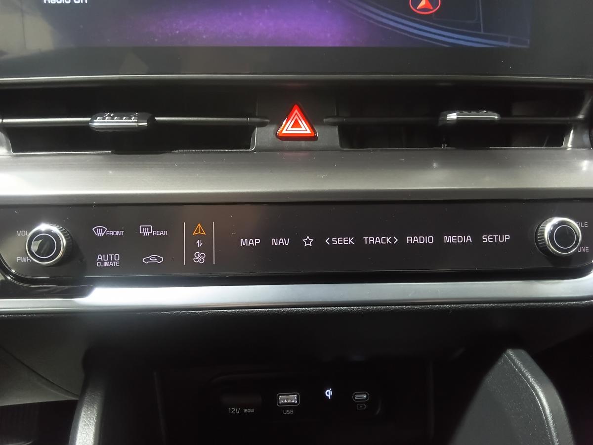 2024 Kia Sportage - Image 29