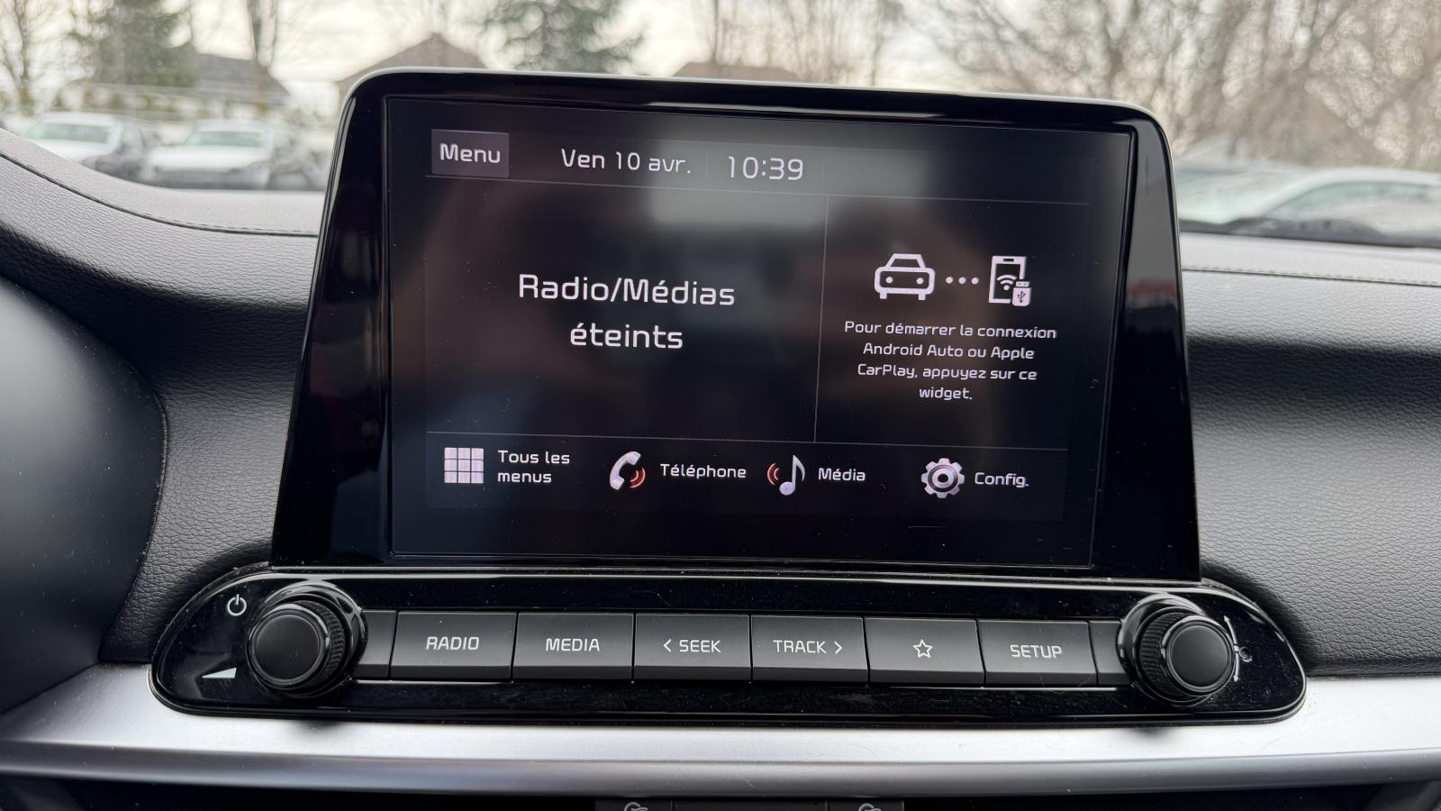 2023 Kia Forte - Image 20