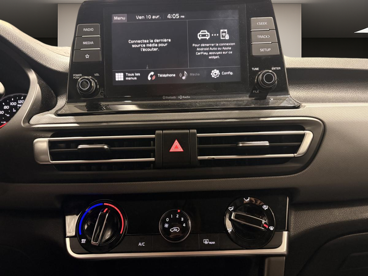 2022 Kia Seltos - Image 14