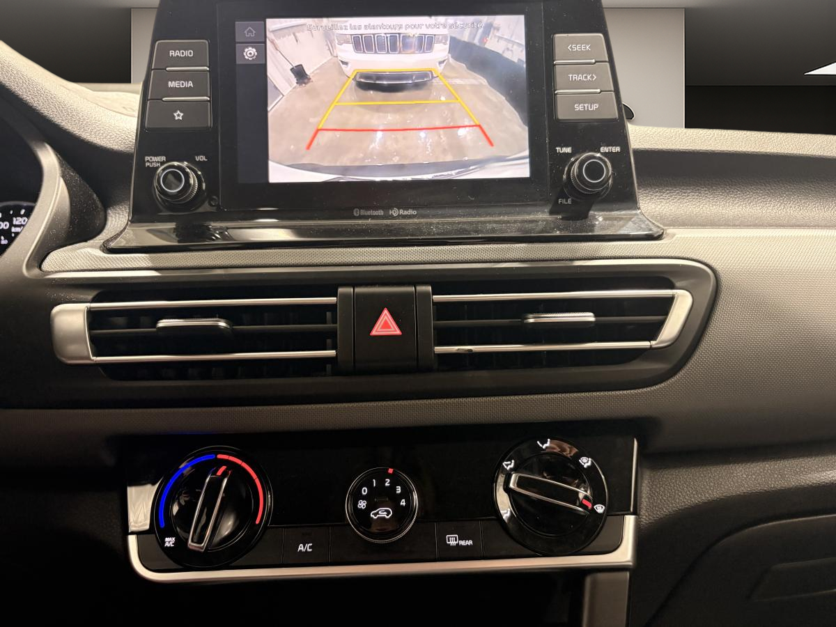 2022 Kia Seltos - Image 15