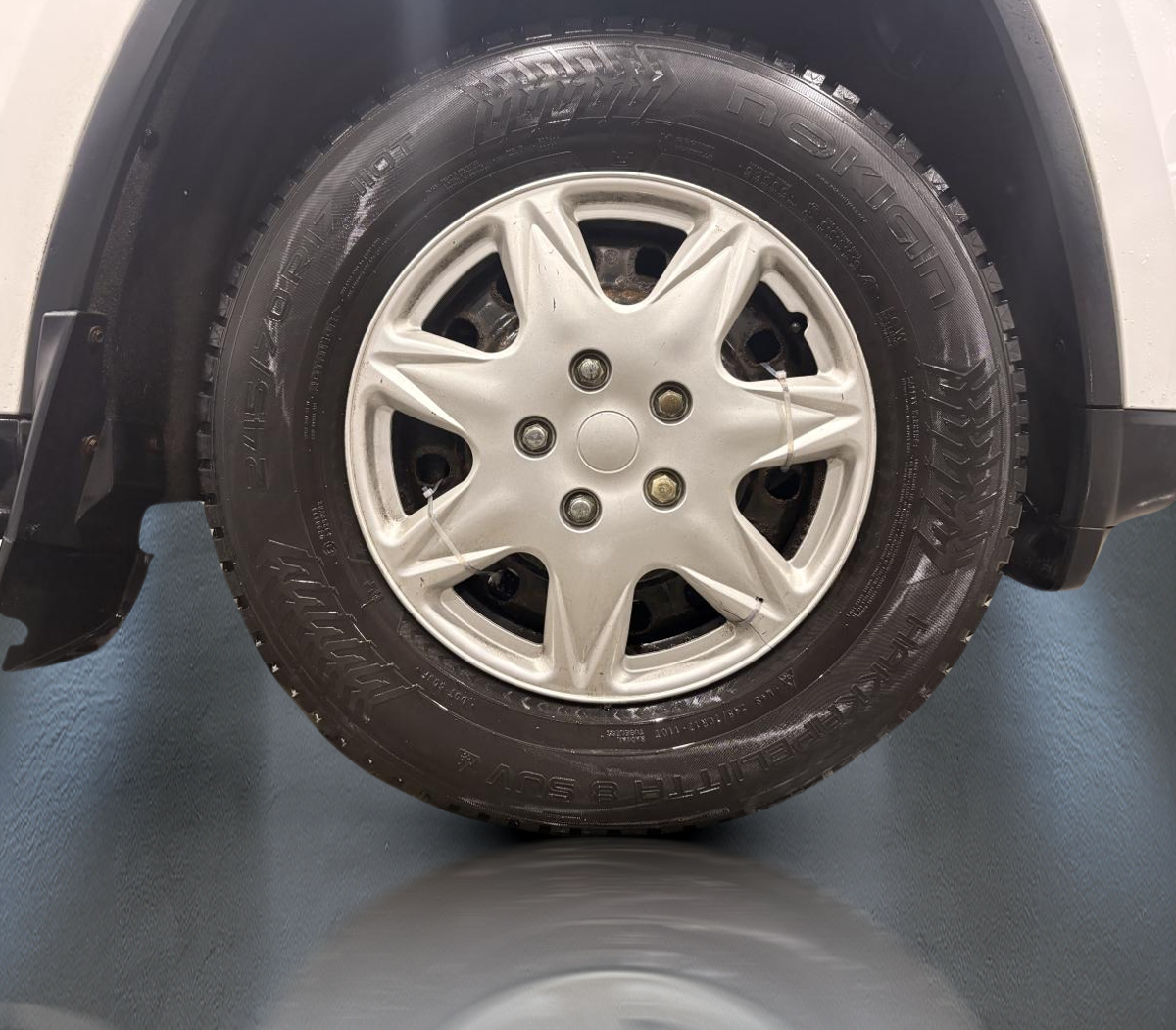 2018 Jeep Grand Cherokee - Image 10