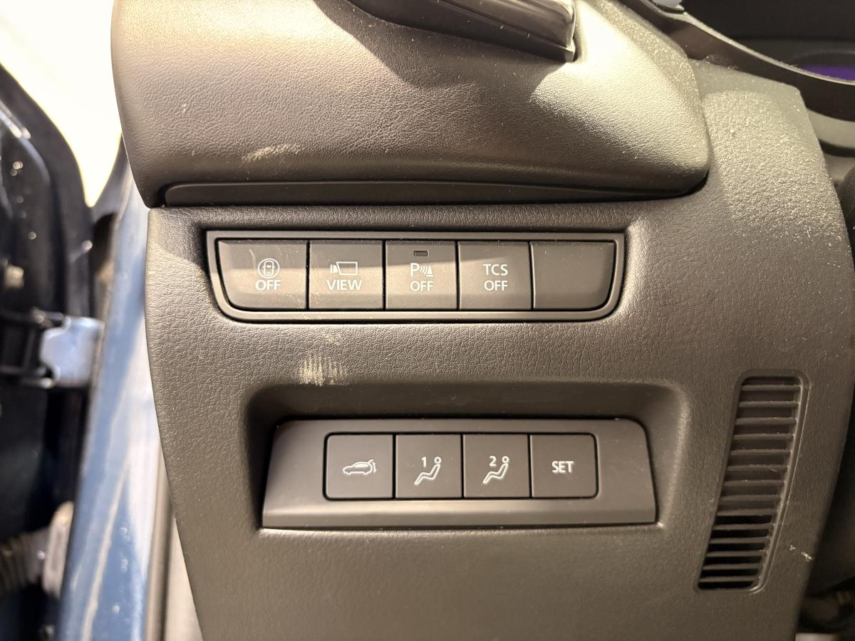 2024 Mazda CX-50 - Image 18