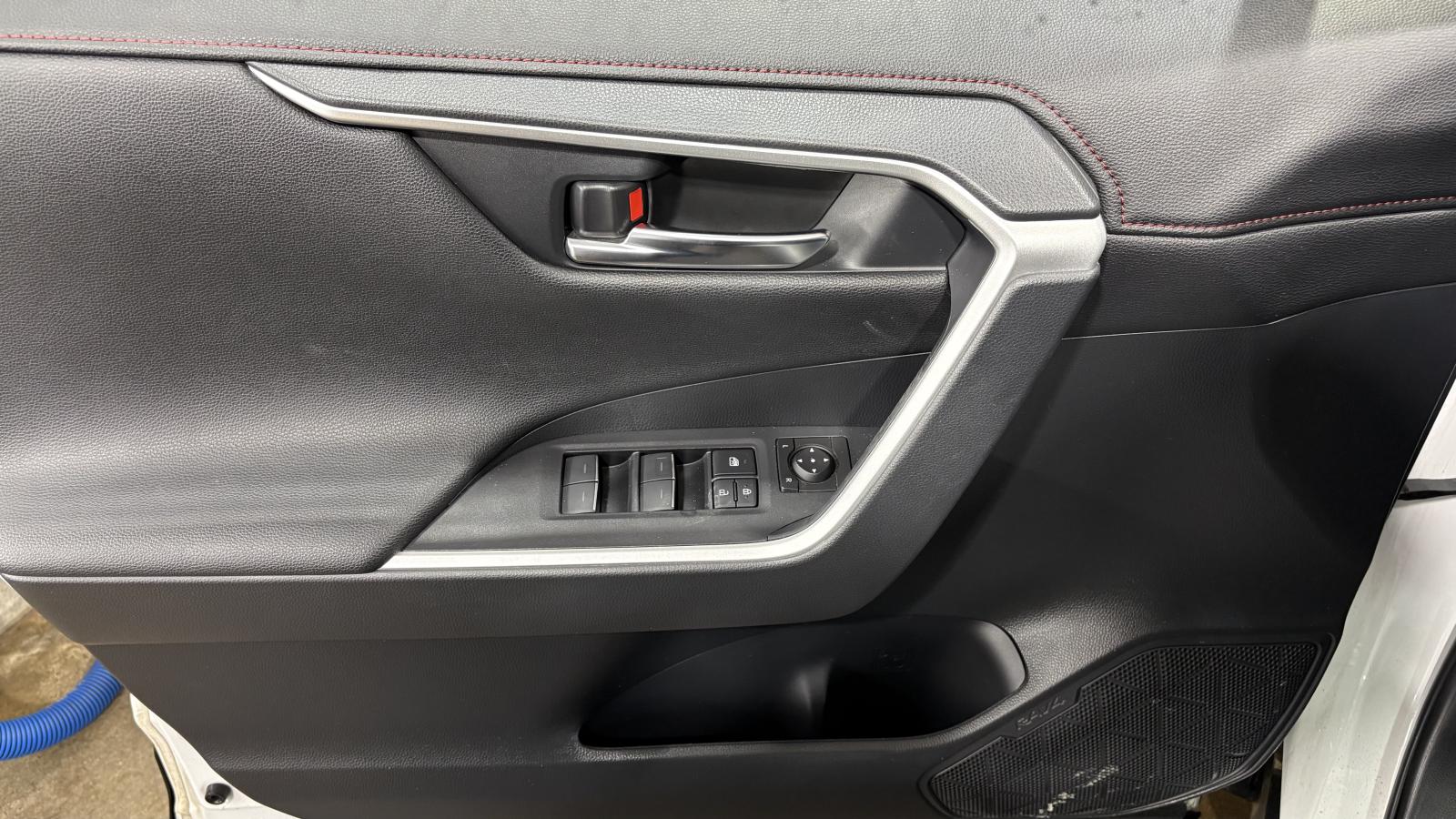 2023 Toyota RAV4 Prime - Image 11